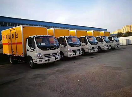 青松乡爆破器材运输车